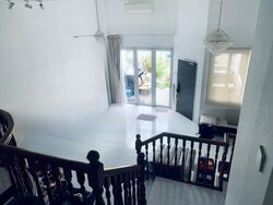 Bedok Reservoir Road (D16), Terrace #459008901